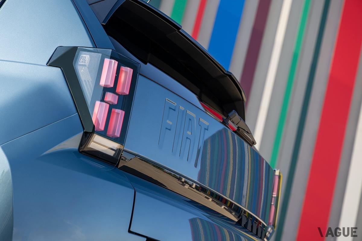 フィアット新型「グランデパンダ ハイブリッド」