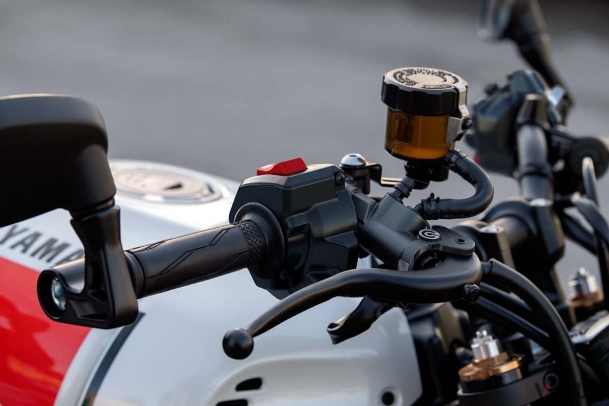 ヤマハ「XSR900」