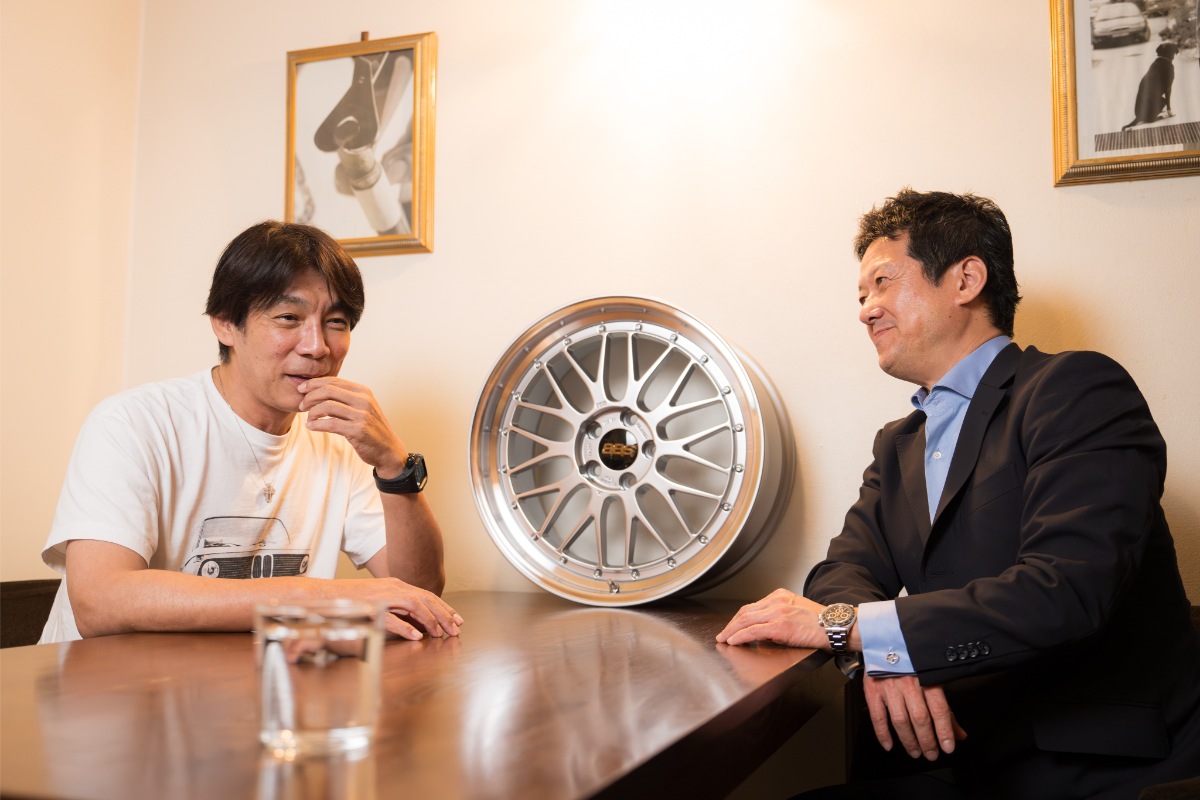 BBSを語るとき、自然と笑顔がこぼれる。両者のブランドへの深い愛情と信頼がにじむ語らい