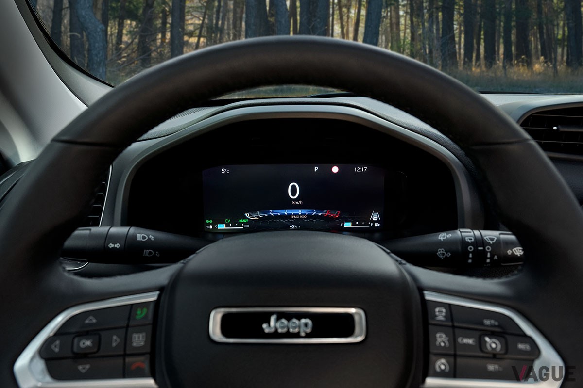 ジープ新型「レネゲード eハイブリッド」