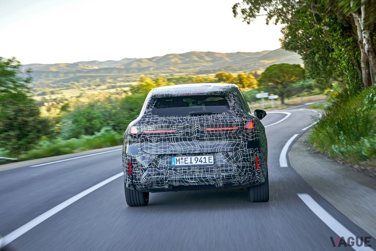 EV航続800kmを誇るBMW「iX3」プロトタイプ。2025年末には市販モデルの生産が開始予定