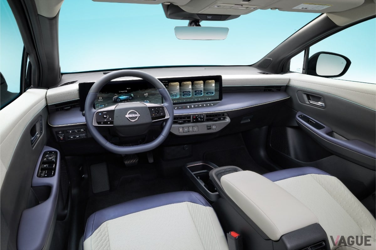 世界初公開された日産新型「リーフ」のインテリア（海外仕様）