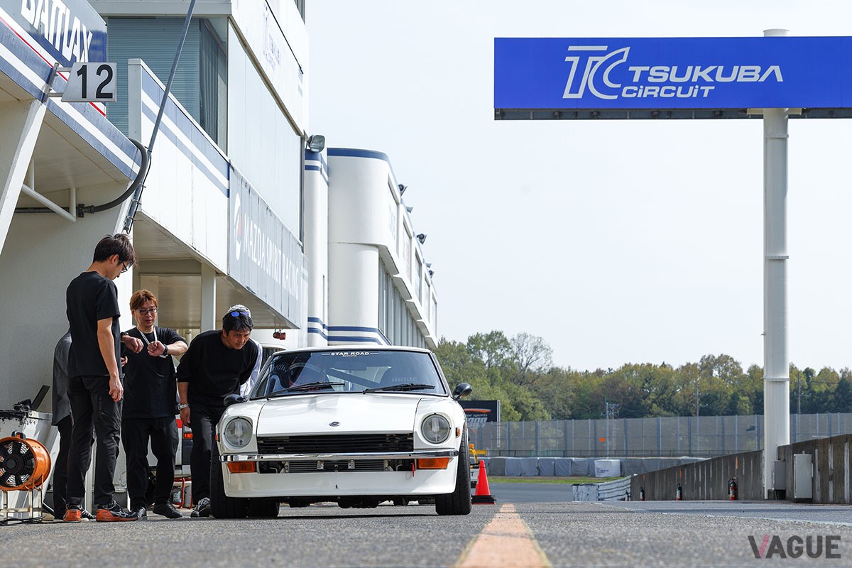 筑波サーキットでの開発テスト風景