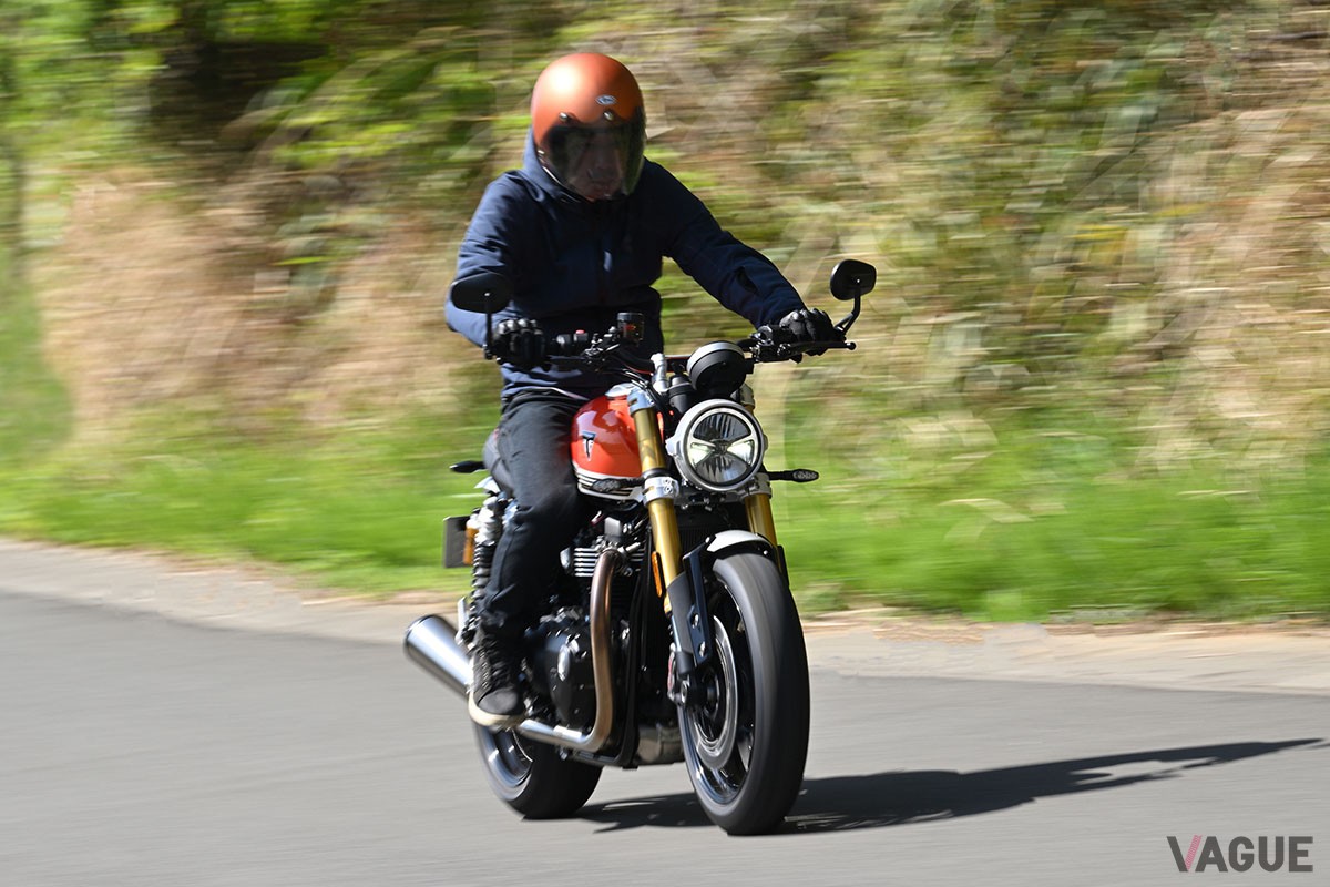 トライアンフ「スピードツイン1200RS」