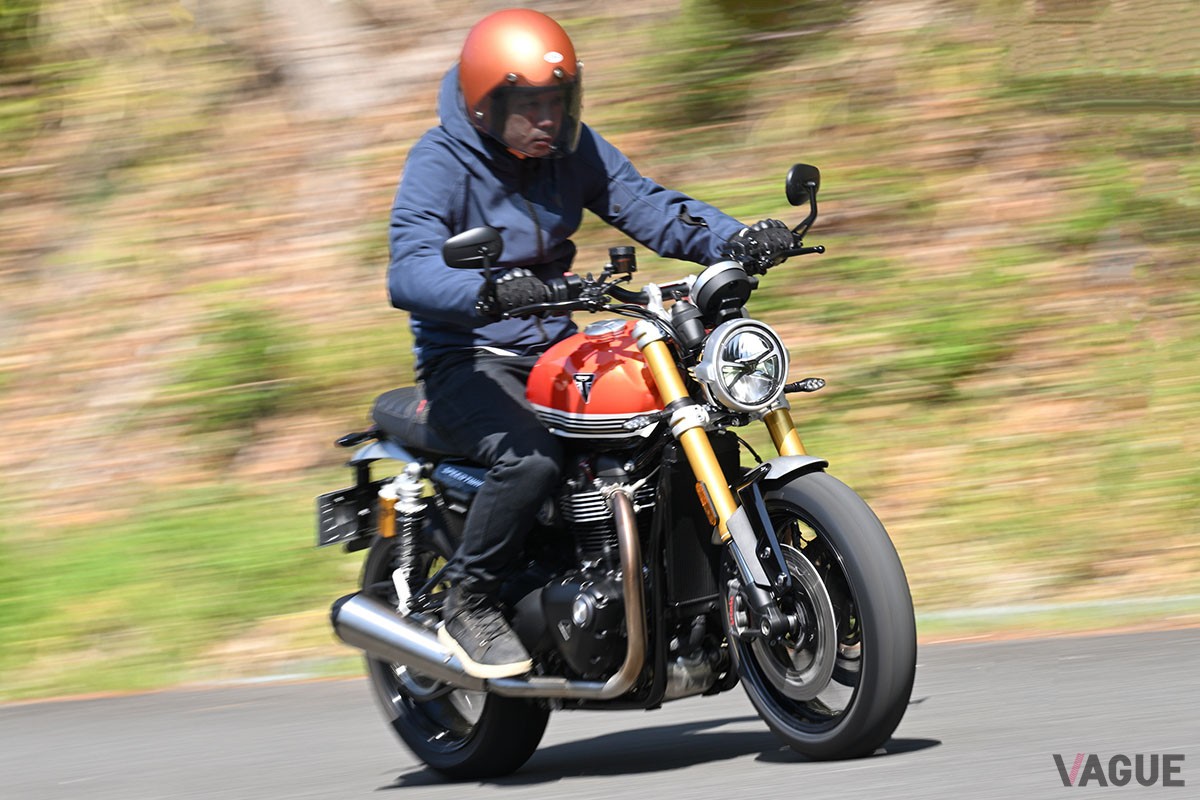 トライアンフ「スピードツイン1200RS」