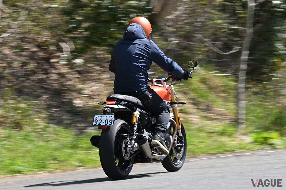 トライアンフ「スピードツイン1200RS」