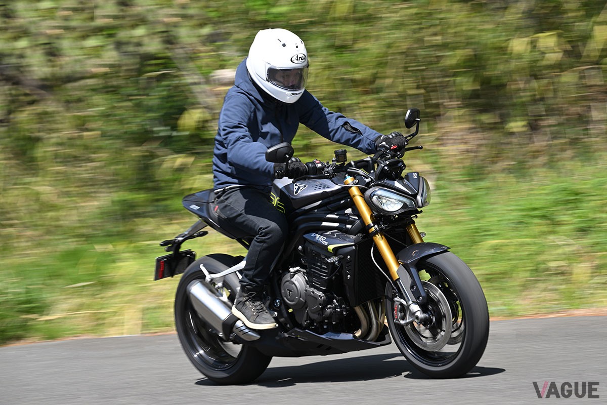 トライアンフ新型「スピードトリプル1200RS」