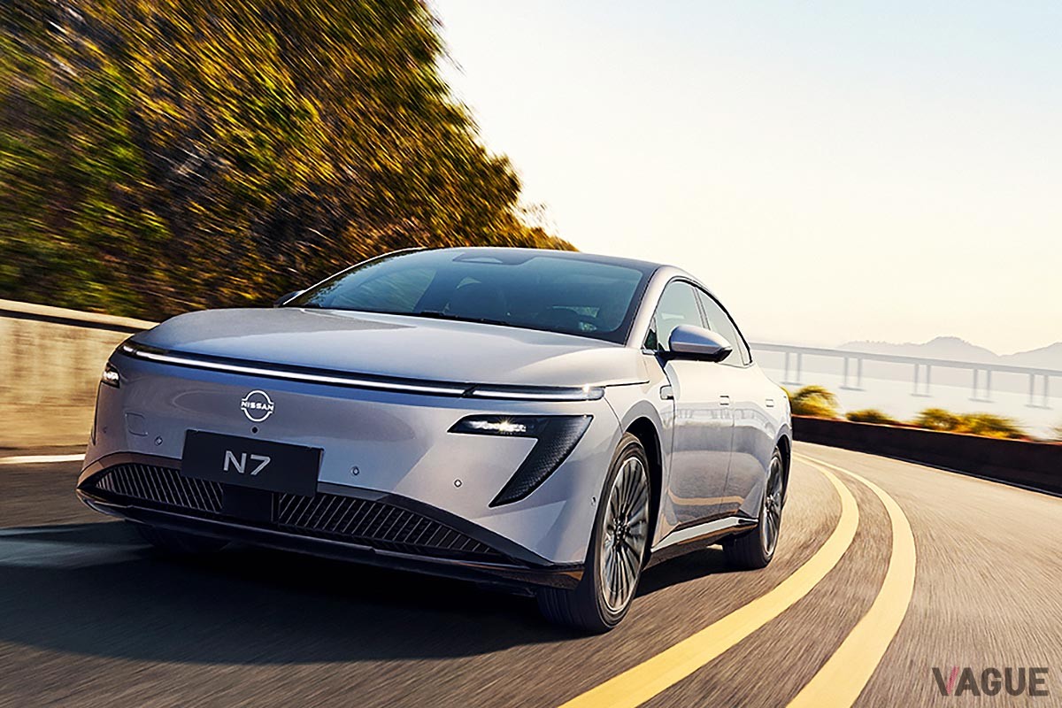 日産自動車のミッドサイズEVセダン新型「N7」