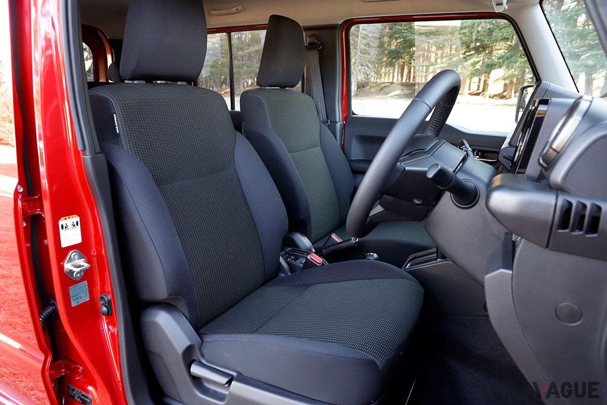 スズキ「ジムニーノマド」