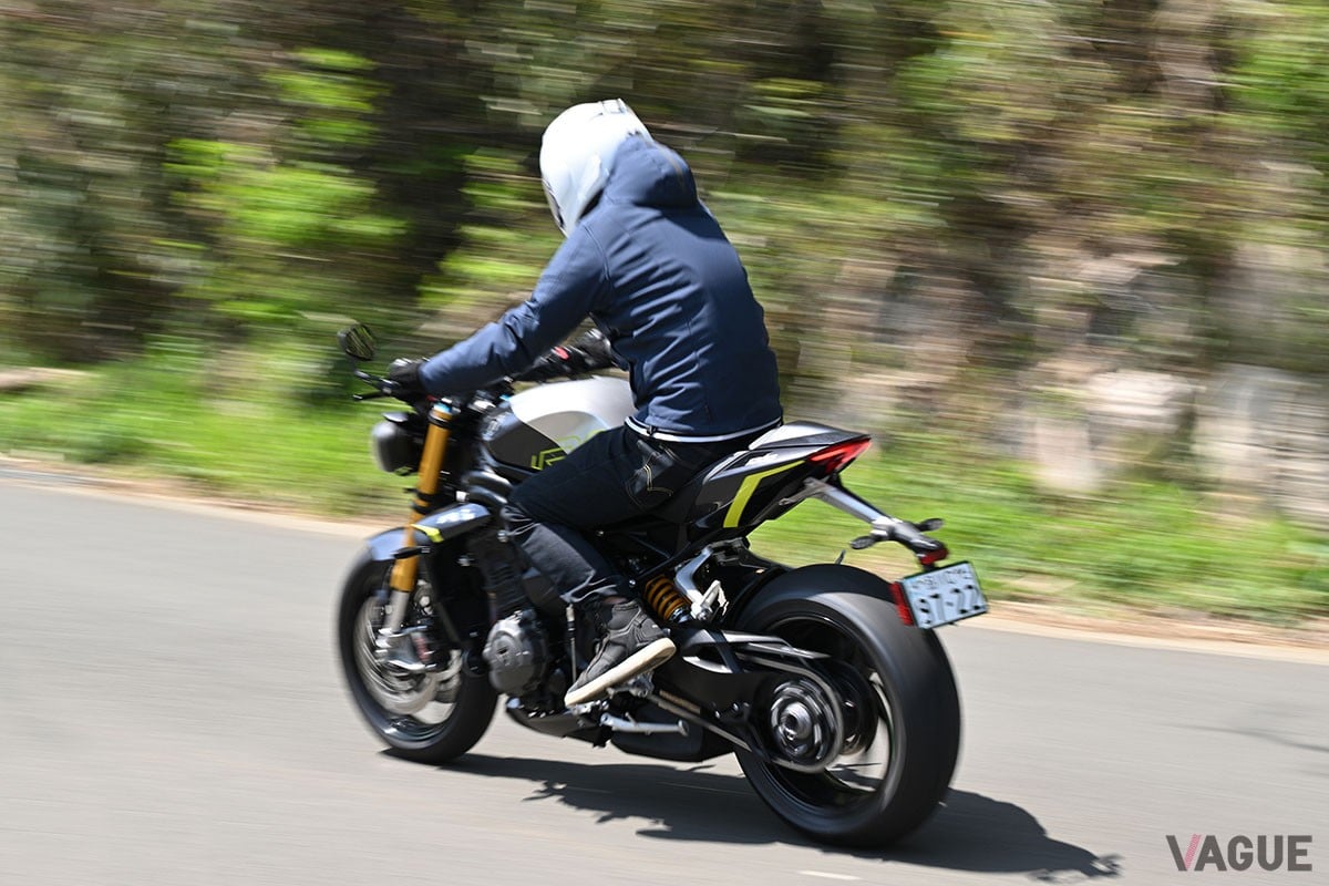 トライアンフ新型「スピードトリプル1200RS」