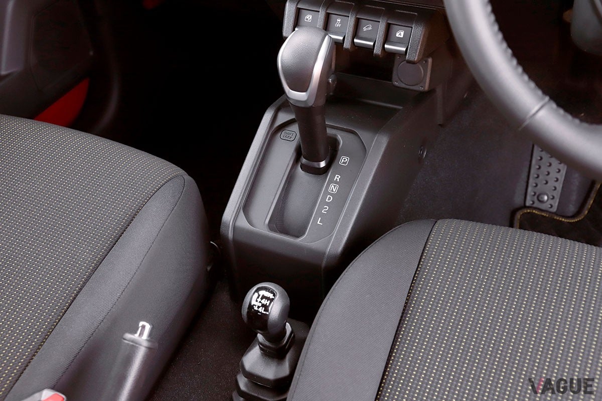 スズキ「ジムニーノマド」