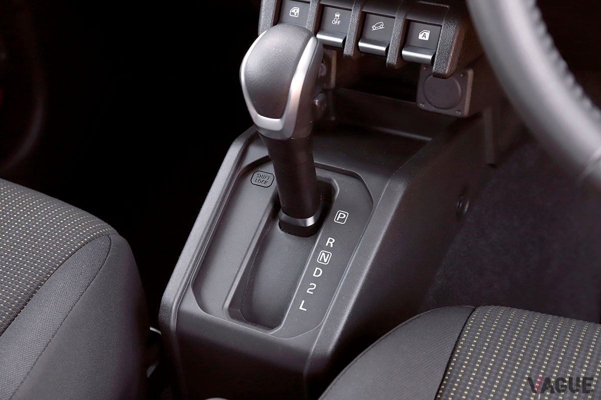 スズキ「ジムニーノマド」