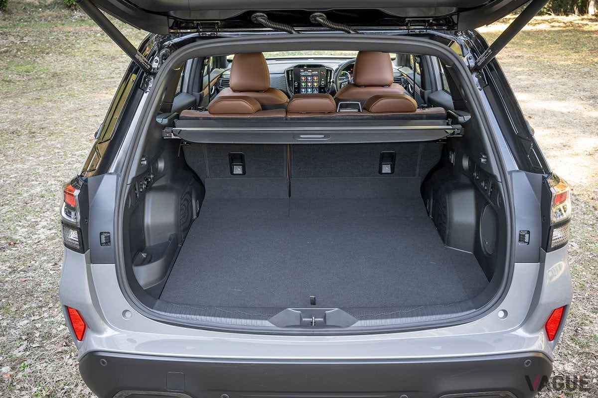 スバル「フォレスター プレミアムS：HEV EX」