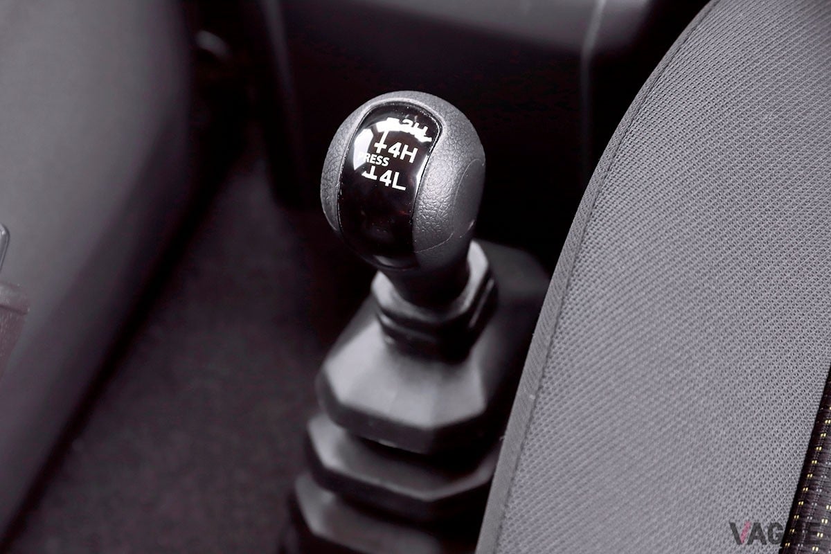 スズキ「ジムニーノマド」