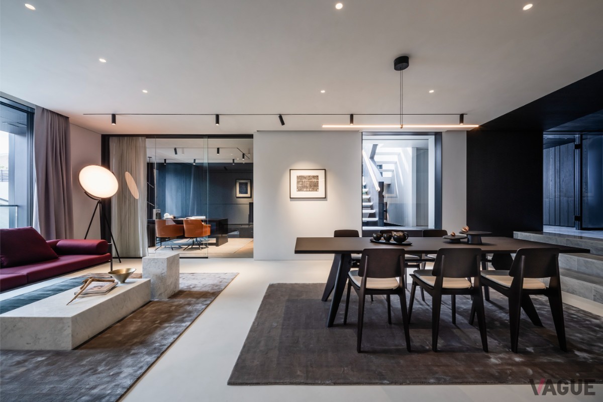 「N°001 MINAMI AOYAMA DESIGNED BY ASTON MARTIN」のインテリア