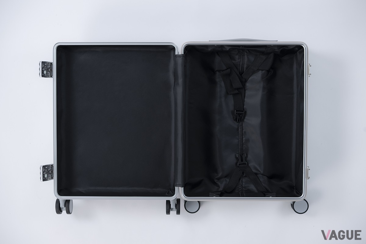 Magne Suitcase