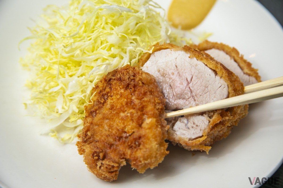 こちらはヒレ。むっちりとした肉本来の旨みがギュッと凝縮されている