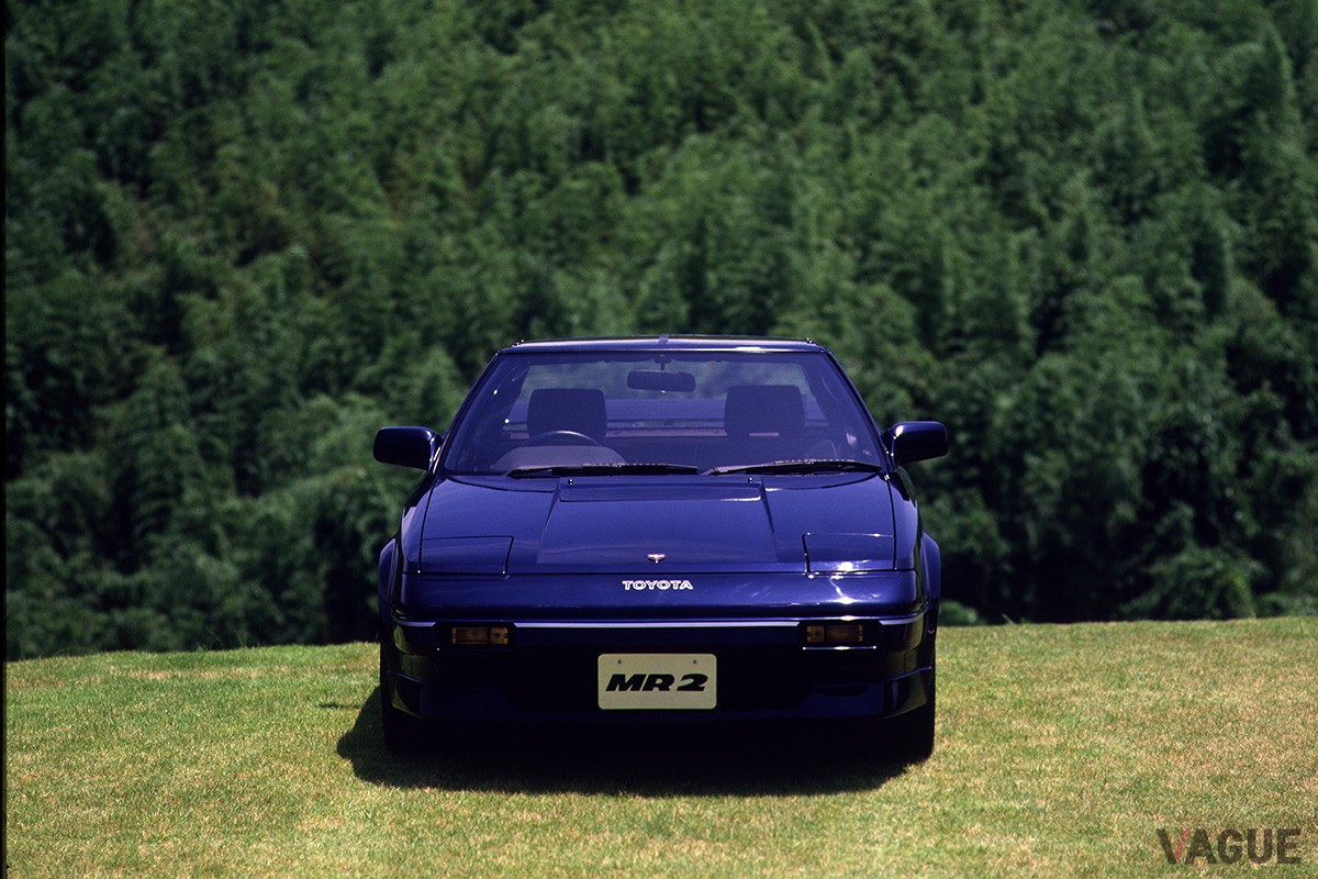 1986年8月にマイナーチェンジしたトヨタ初代「MR2」