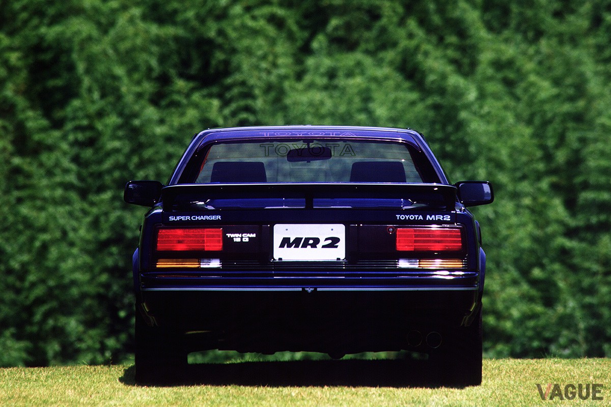 1986年8月にマイナーチェンジしたトヨタ初代「MR2」
