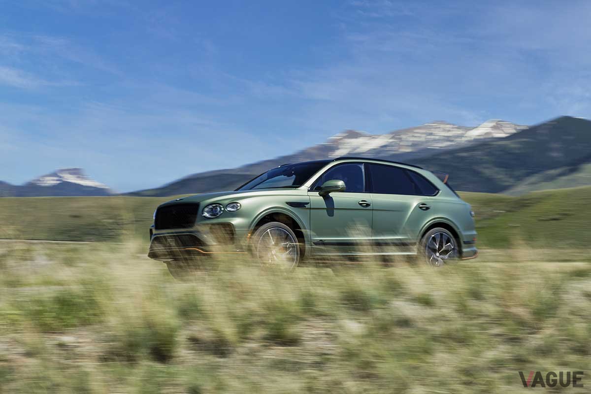 ベントレー新型「ベンテイガ・スピード」