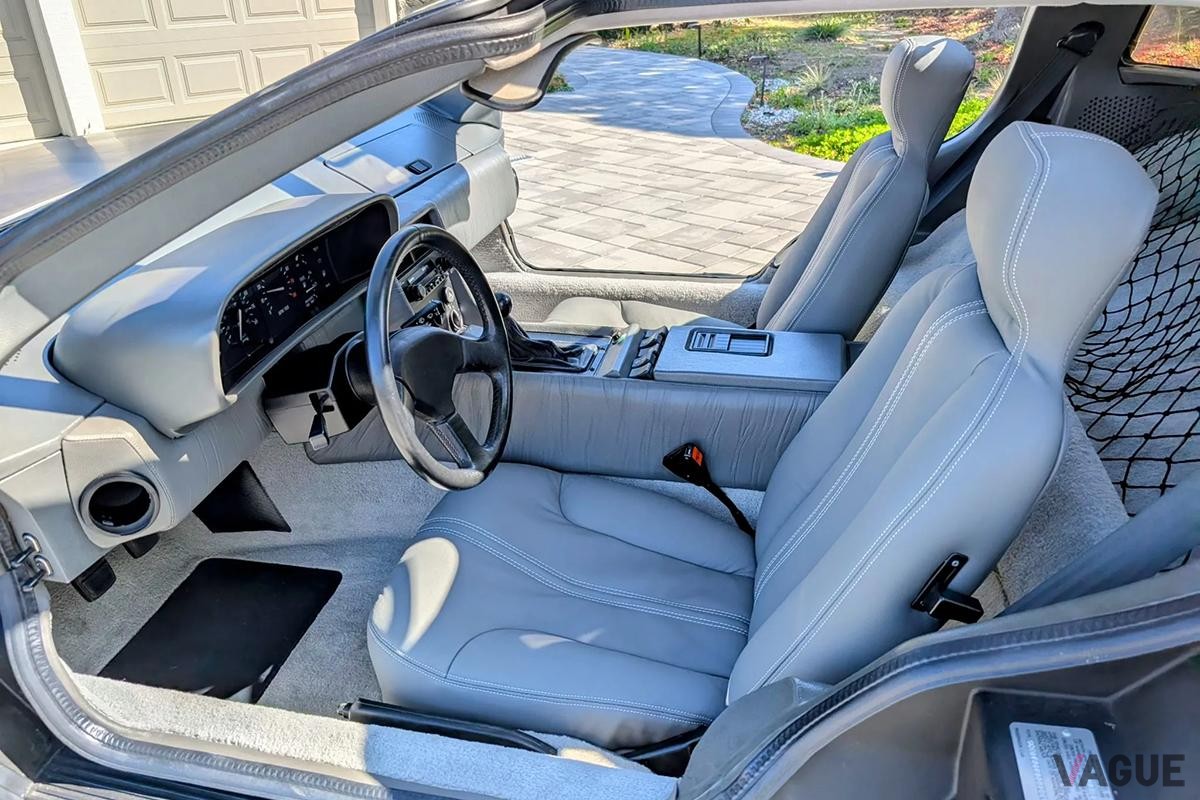 米国オークションに登場、落札された1983年式デロリアン「DMC-12」