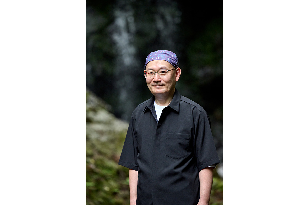 星写真家｜宮坂雅博氏。星空と地上風景を一枚の写真に収める独自に考案した撮影方法で、写真界に新たな風を吹き込む。英国王立グリニッジ天文台の天体写真コンテスト 「アストロノミー・フォトグラファー・オブ・ザ・イヤー2012」のアース・アンド・スペース部門優勝、NASA（米国航空宇宙局）のAPOD採用、ユネスコ協賛世界天文年（IYA2009）コンテスト優勝