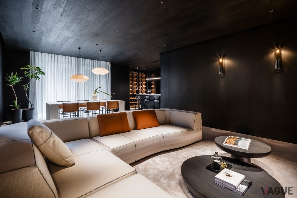 「N°001 MINAMI AOYAMA DESIGNED BY ASTON MARTIN」のインテリア