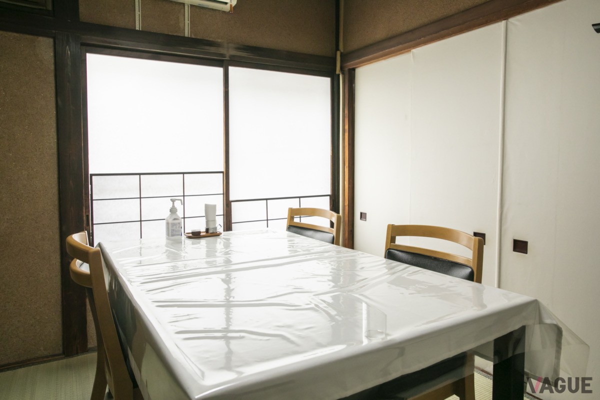 同じく2階の個室席。ディナータイムは個室料金1部屋880円〜