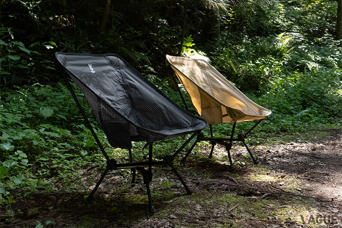 タン／ブラックの2色展開