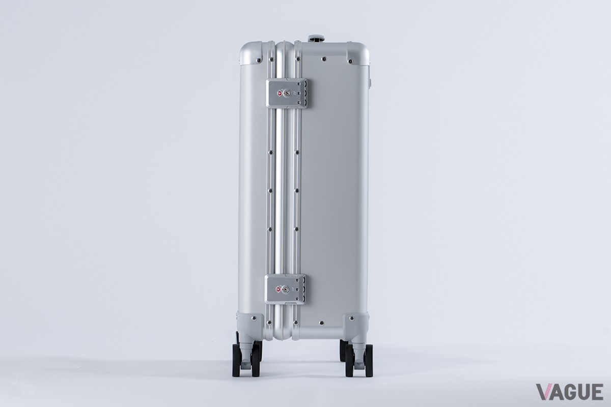 Magne Suitcase：9万9800円