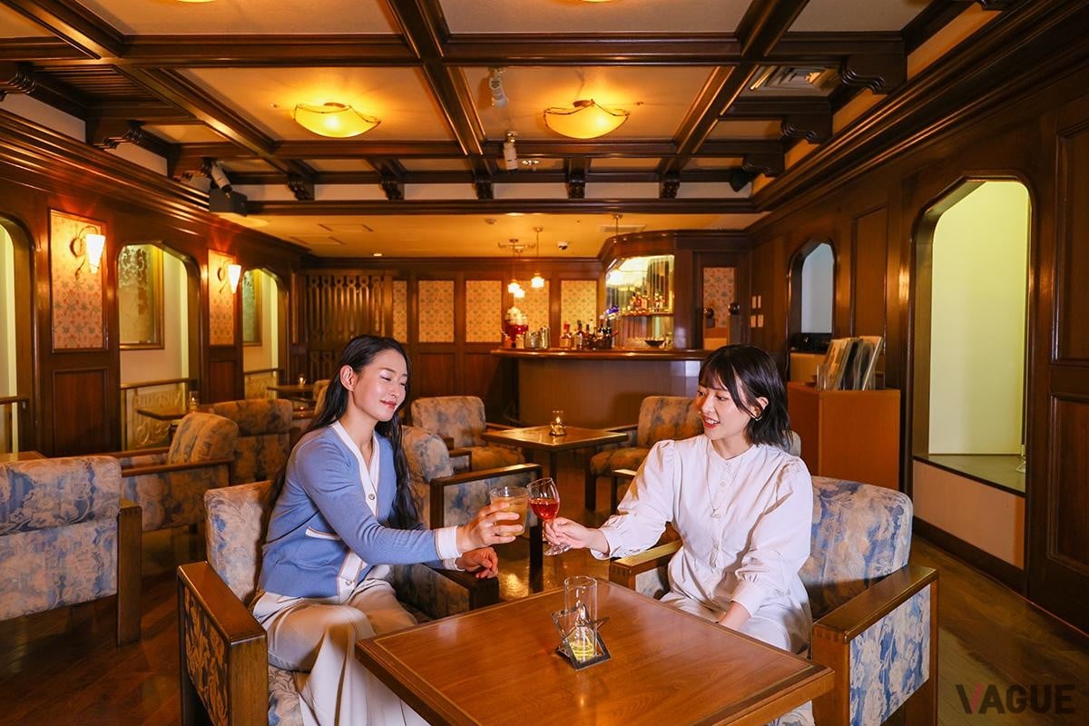 食事のあと、アルコールを傾けながらの語らいも、オールインクルーシブなら気兼ねなく楽しめる（写真：TAOYA秋保）
