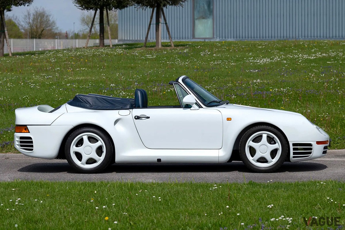 不慮の事故から世界で唯一のオープン仕様に生まれ変わったポルシェ「959スピードスター」（C）RMサザビーズ