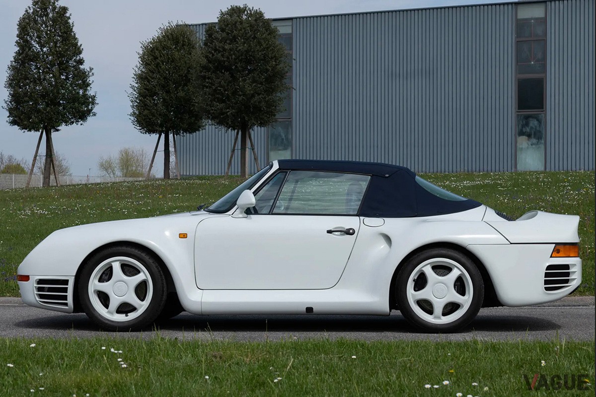 不慮の事故から世界で唯一のオープン仕様に生まれ変わったポルシェ「959スピードスター」（C）RMサザビーズ