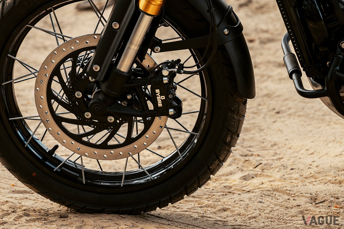 トライアンフ「スクランブラー 400 XC」