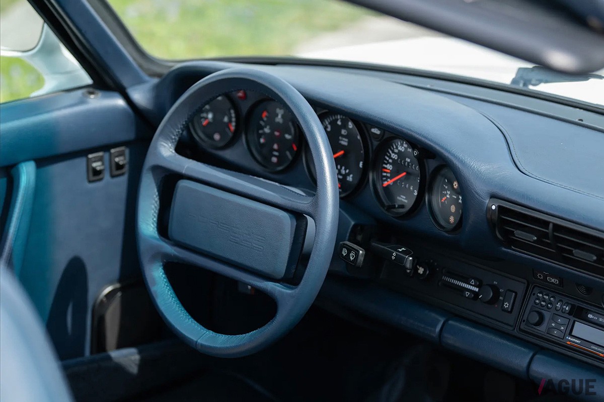 不慮の事故から世界で唯一のオープン仕様に生まれ変わったポルシェ「959スピードスター」（C）RMサザビーズ