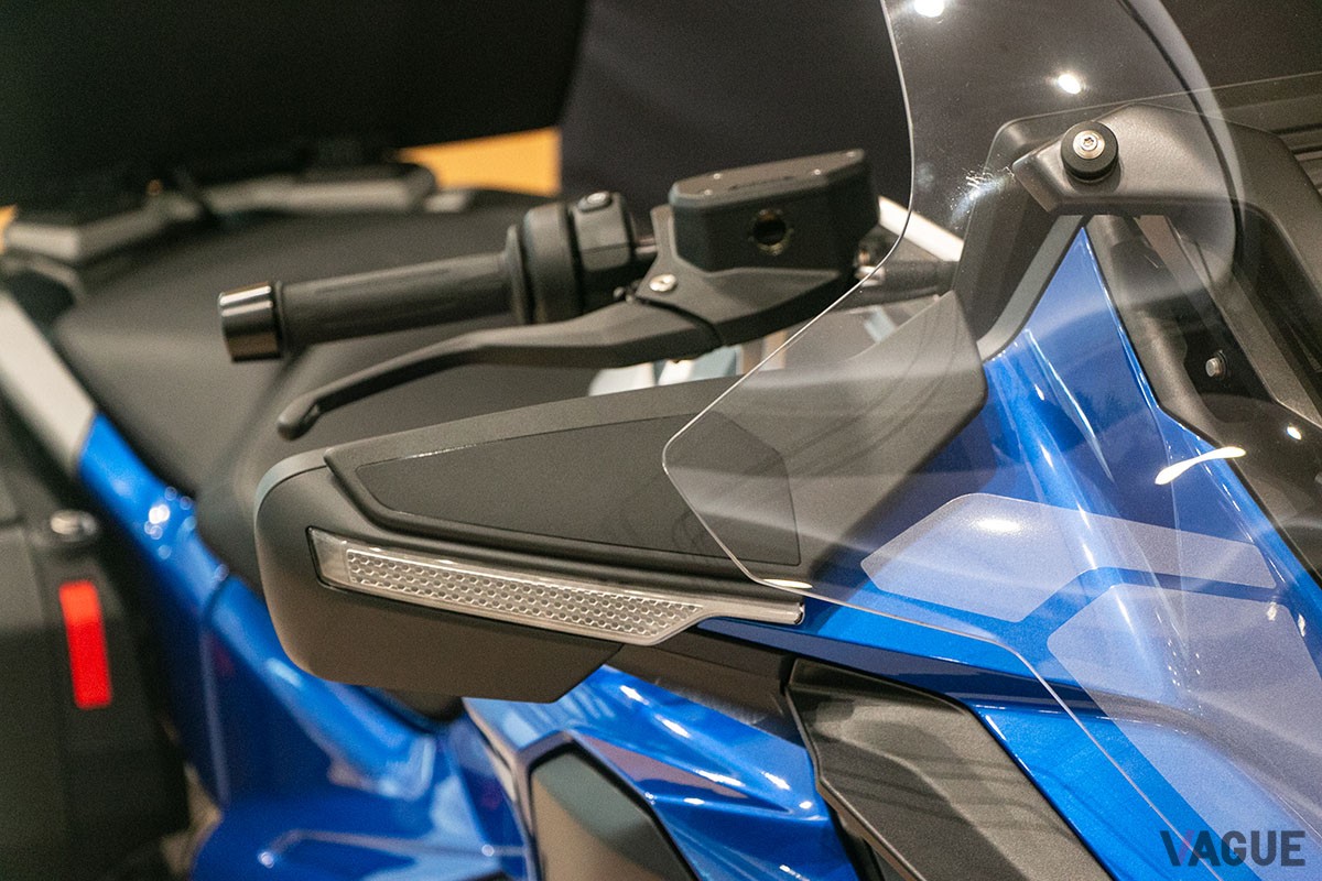 BMW新型「R1300RT」