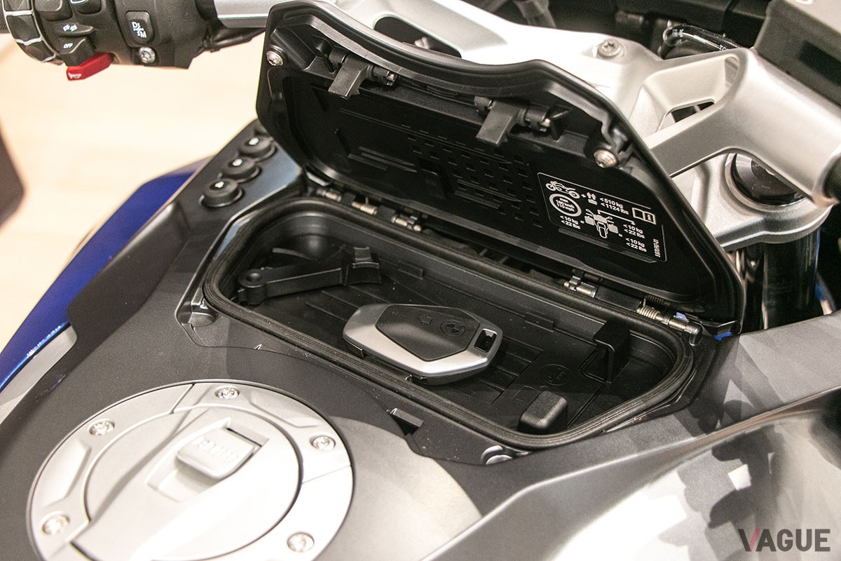 BMW新型「R1300RT」
