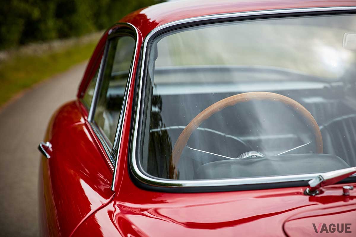 オークションに登場した1964年製フェラーリ「250GT／L」ベルリネッタ ルッソbyスカリエッティTR Tomkins(c)2025 Courtesy of RM Sotheby's