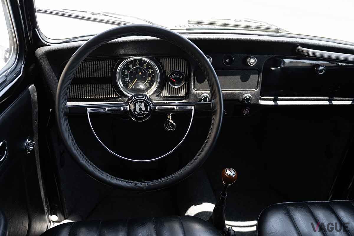 オークションに出品され、33万5000ドル（約4943万円）で落札された1969年式フォルクスワーゲン「ビートル・リムジン」Kaeissa Hosek (c)2025 Courtesy of RM Sotheby's
