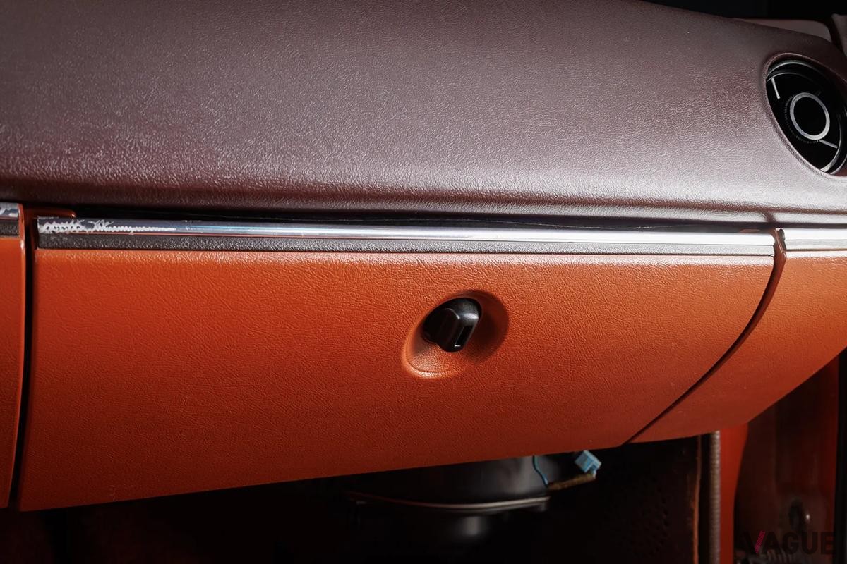 米国のオンラインオークションに出品中の1979年式マツダ初代「RX-7」（米国仕様）