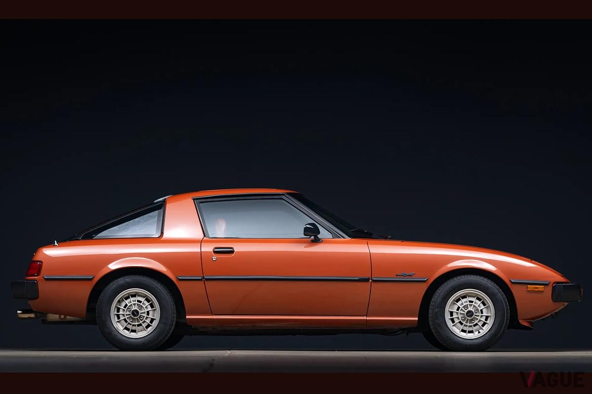 米国のオンラインオークションに出品中の1979年式マツダ初代「RX-7」（米国仕様）