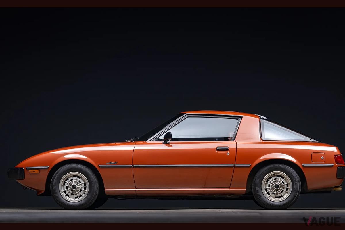 米国のオンラインオークションに出品中の1979年式マツダ初代「RX-7」（米国仕様）