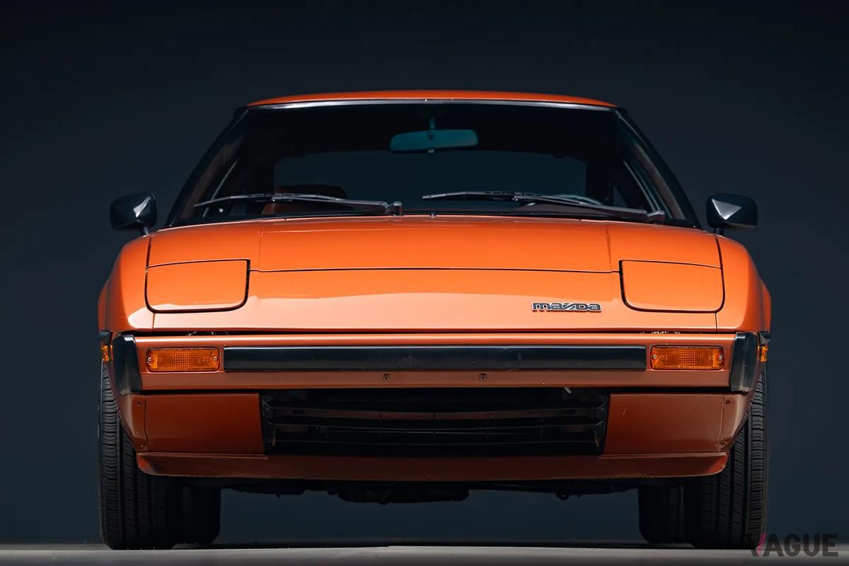 米国のオンラインオークションに出品中の1979年式マツダ初代「RX-7」（米国仕様）