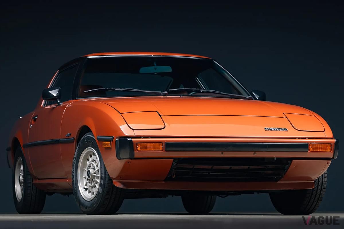 米国のオンラインオークションに出品中の1979年式マツダ初代「RX-7」（米国仕様）