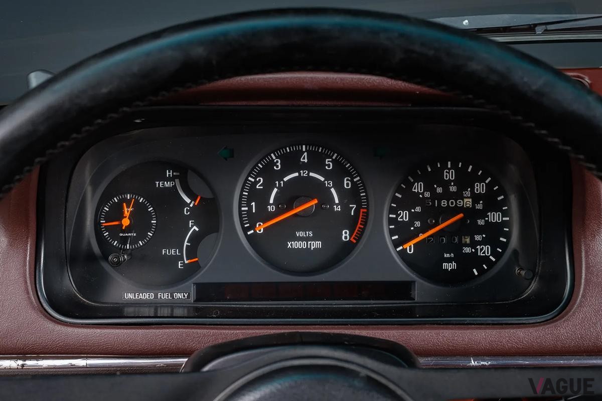 米国のオンラインオークションに出品中の1979年式マツダ初代「RX-7」（米国仕様）