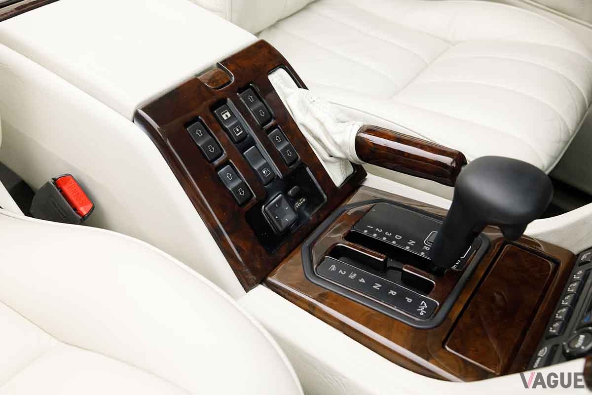 オークションに登場、落札された1995年式ランドローバー「レンジローバー4.0SEコンバーチブル」 Ashley Lauzurica(c)2025 Courtesy of RM Sotheby's