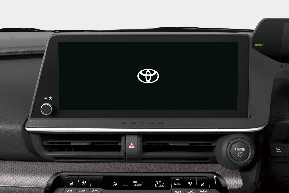 トヨタ「プリウス」Gグレードをベースにした特別仕様車「G“Night Shade”」