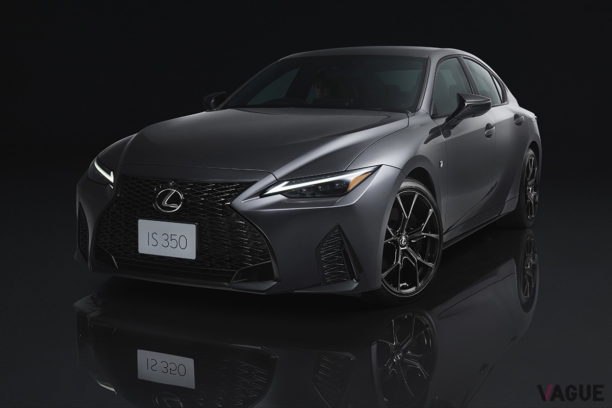 レクサス「IS350」に設定された“Fスポーツ・モードブラックIV”は、スポーティさをさらに高めた特別仕様車です