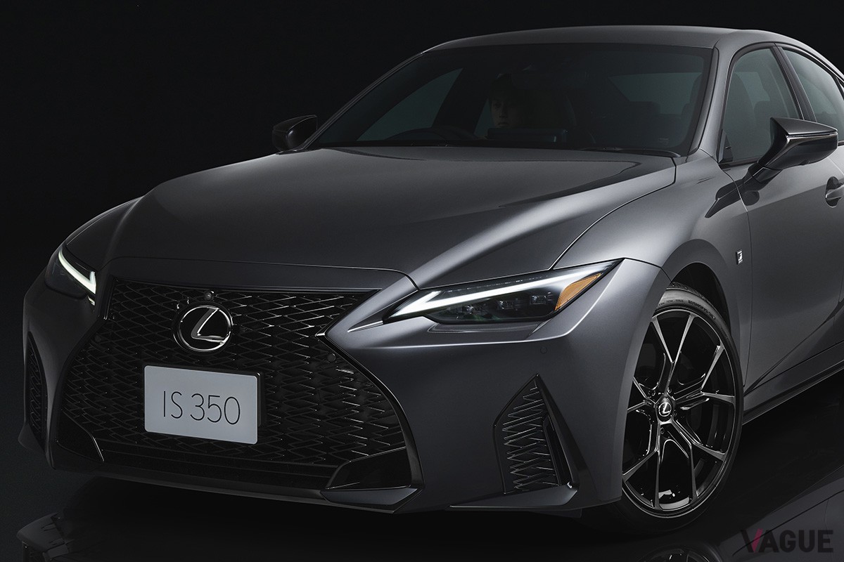 レクサス「IS350」に設定された“Fスポーツ・モードブラックIV”は、スポーティさをさらに高めた特別仕様車です