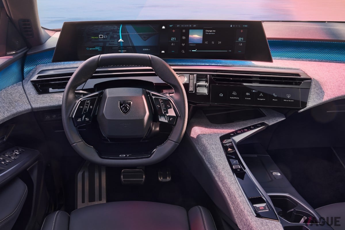 ファストバックスタイルへと進化した3代目プジョー「3008」